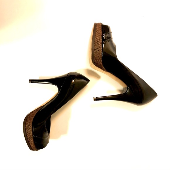 Stuart Weitzman Patent Leather Peep Toe Pumps, 7.5 - Picture 5 of 9